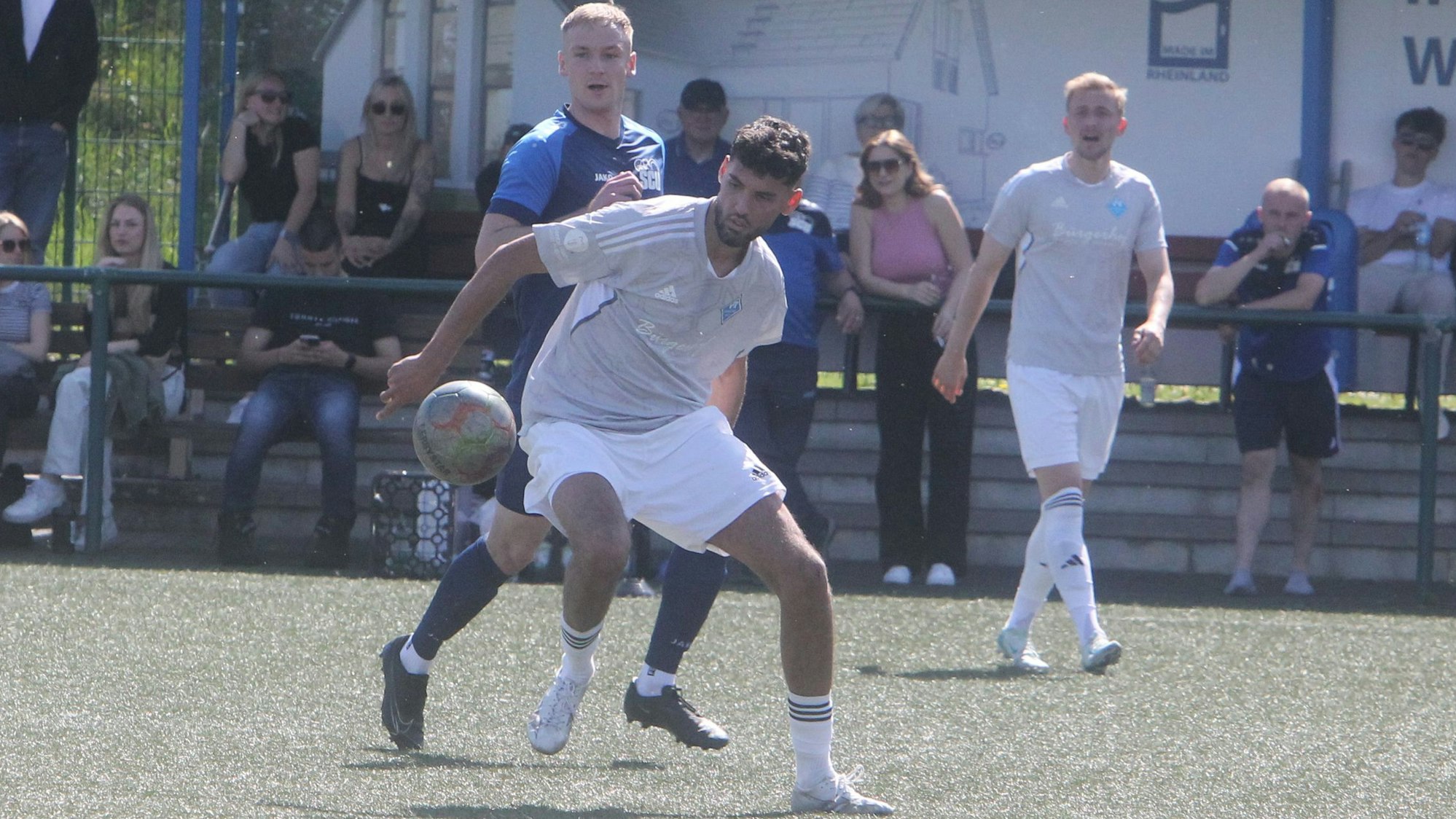 Granit Dukaj (vorne)