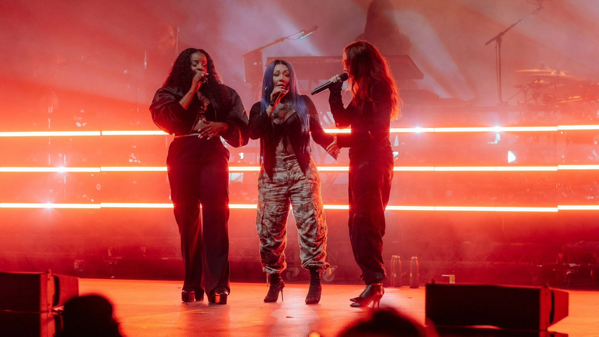 Melt Festival - Tag 3 Sugababes mit Saenger Keisha Buchanan, Mutya Buena und Siobhan Donaghy auf der Mainstage wahrend des letzten Melt Festival - Tag 3 *** Melt Festival Day 3 Sugababes with singer Keisha Buchanan, Mutya Buena and Siobhan Donaghy on the mainstage during the last Melt Festival Day 3