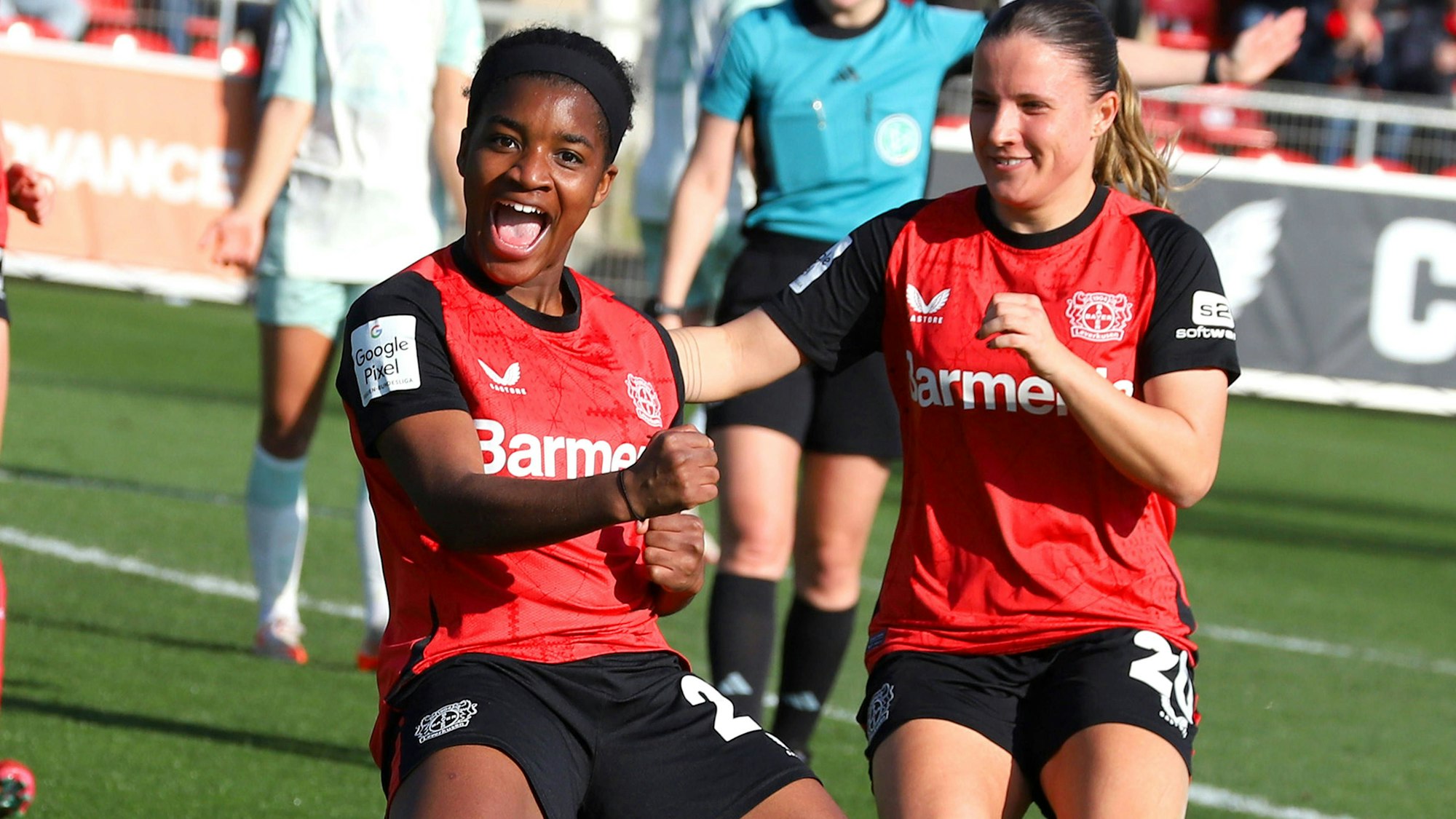 16.03.2025, xsscx, Frauen Fußball, Bayer 04 Leverkusen - SV Werder Bremen, 1. Fußball Bundesliga, Ulrich-Haberland-Stadion, Saison 2024 2025: Delice Boboy Bayer 04 Leverkusen 23 mit Estrella Merino Gonzalez Bayer 04 Leverkusen 20 jubelnd nach dem Tor DFB regulations prohibit any use of photographs as image sequences and or quasi-video. Nordrhein-Westfalen Deutschland *** 16 03 2025, xsscx, women soccer, Bayer 04 Leverkusen SV Werder Bremen, 1 Fußball Bundesliga, Ulrich Haberland Stadion, Saison 2024 2025 Delice Boboy Bayer 04 Leverkusen 23 with Estrella Merino Gonzalez Bayer 04 Leverkusen 20 cheering after the goal DFB regulations prohibit any use of photographs as image sequences and or quasi video Nordrhein Westfalen Germany