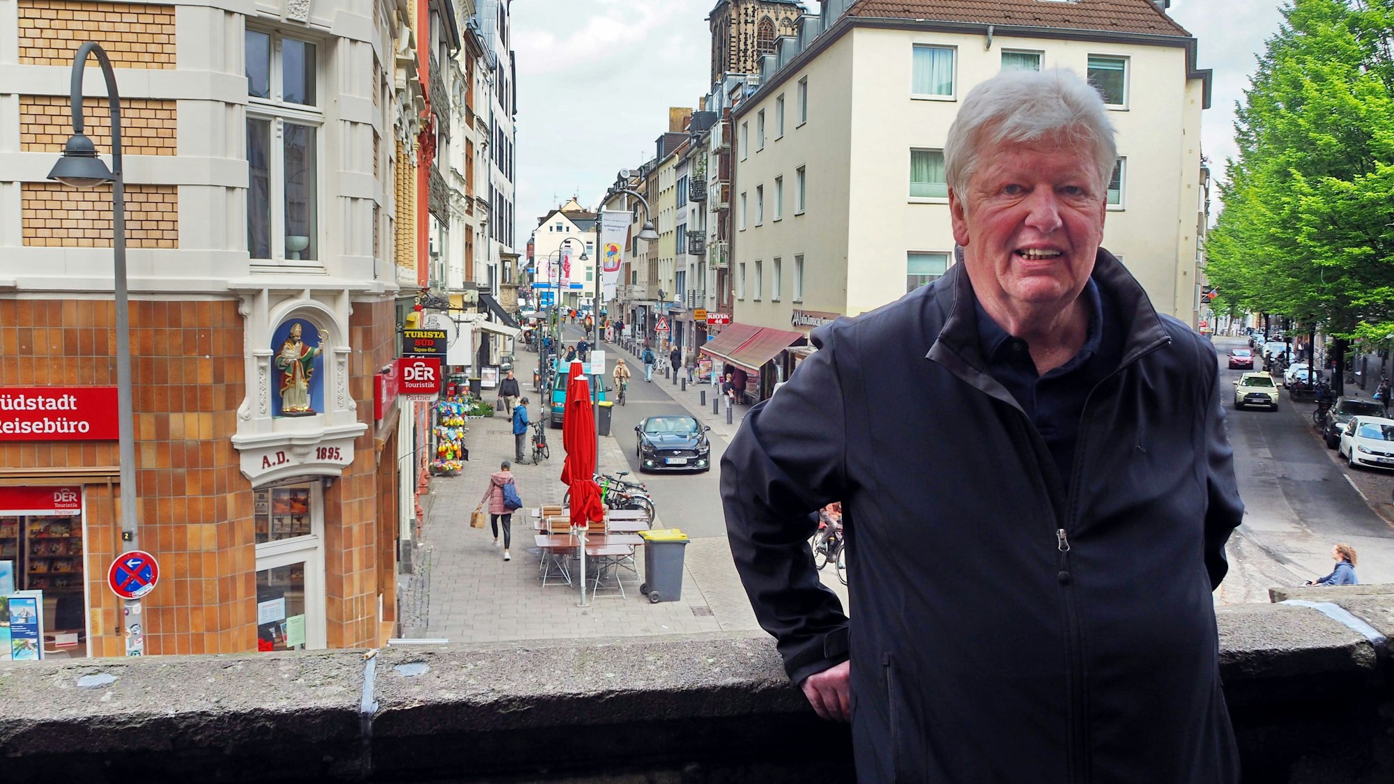 Karl-Heinz Walter – hier auf der Torburg – führt seit 2020 die IG Severinsviertel.