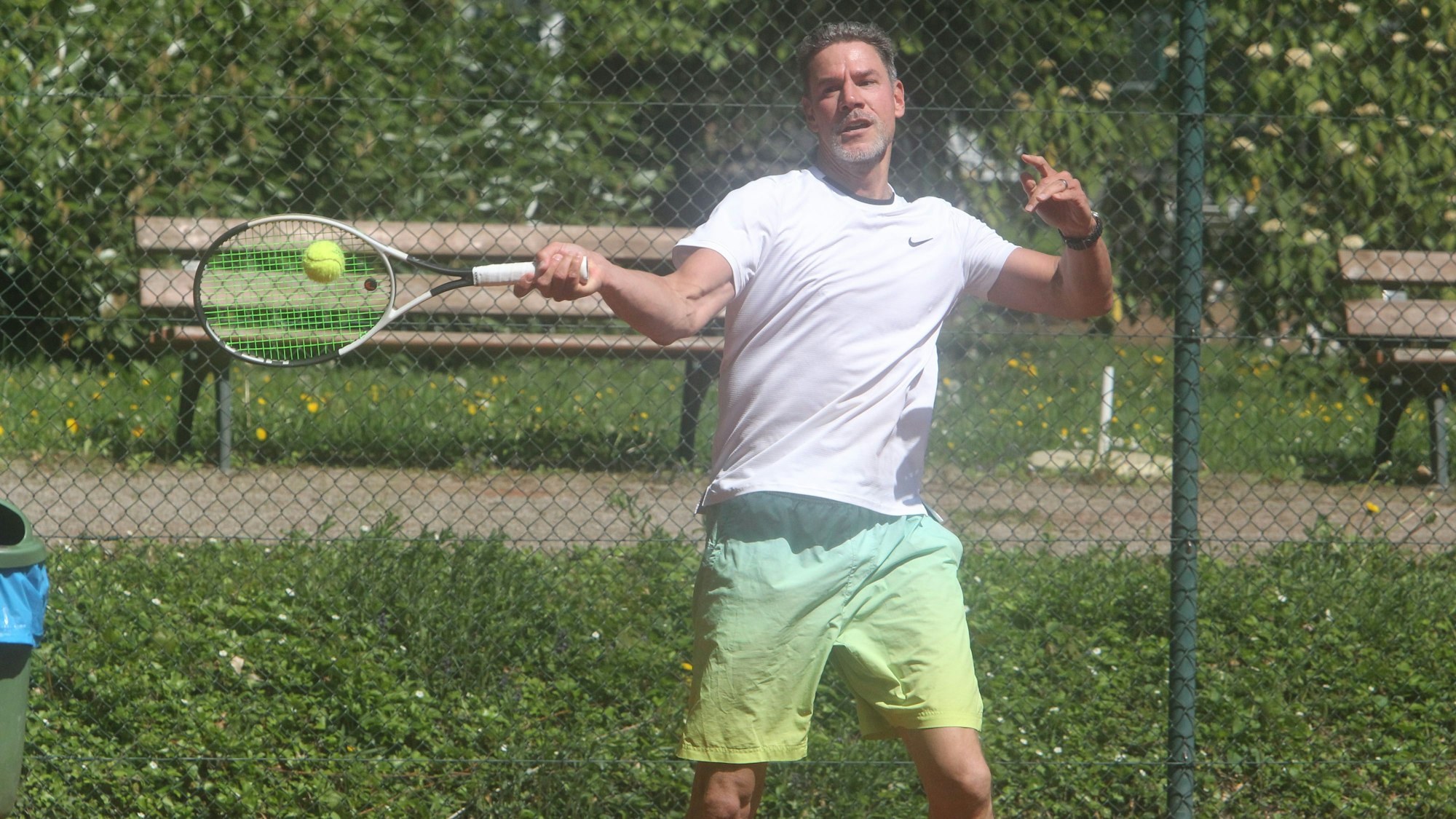 Helge Wöbke aus Troisdorf steht in der deutschen Tennisrangliste bei den Herren 50 auf Platz zwölf.