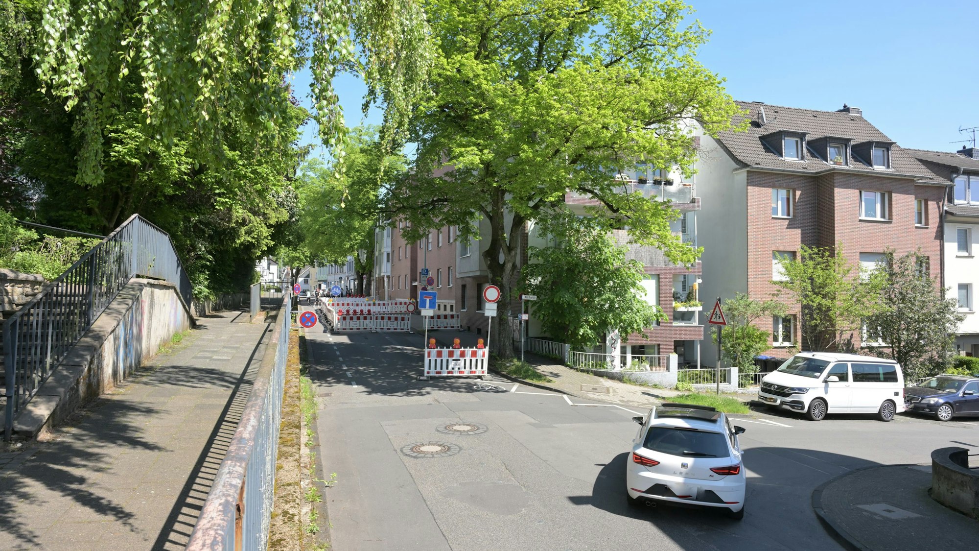 Das Foto zeigt die gesperrte Laurentiusstraße