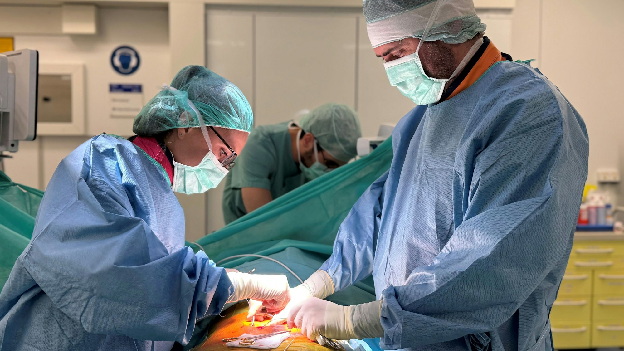 Operation an der Wirbelsäule in der Uniklinik Köln