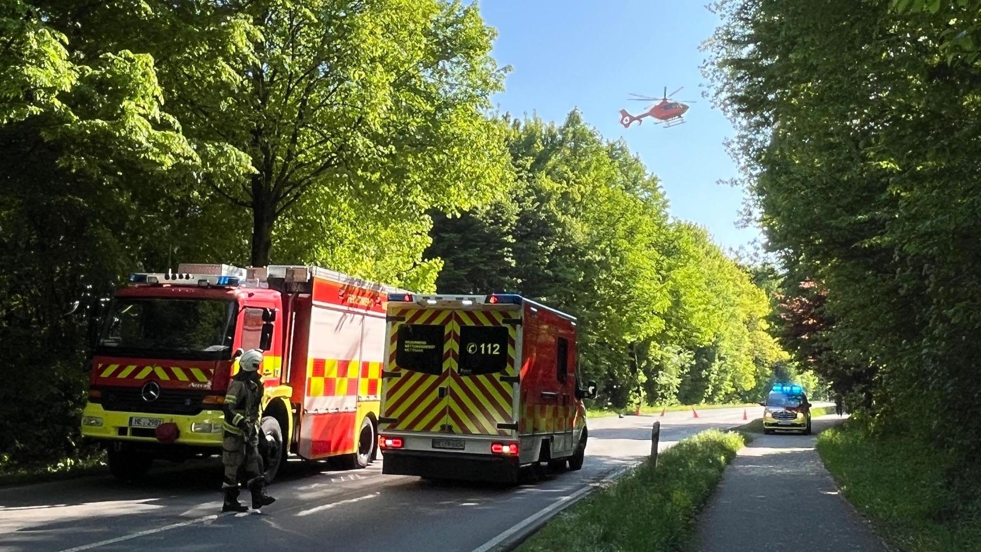 Rettungshubschrauber Christioph 3 aus Köln bei der Landung in Mettmann.