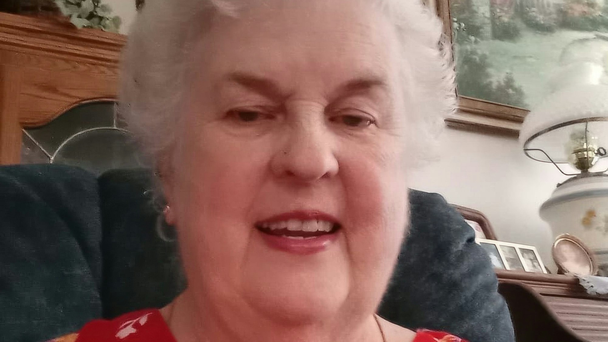 Großmutter Conni leidet ist an Krebs erkrankt und kann nicht reisen. Auch sie hat bisher nichts von ihrer Enkeltochter in Morsbach gewusst.