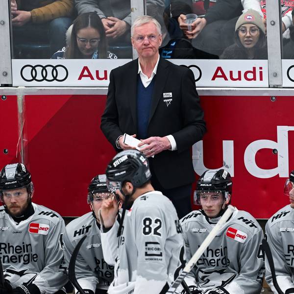 Die Enttäuschung ins Gesicht geschrieben: KEC-Coach Kari Jalonen