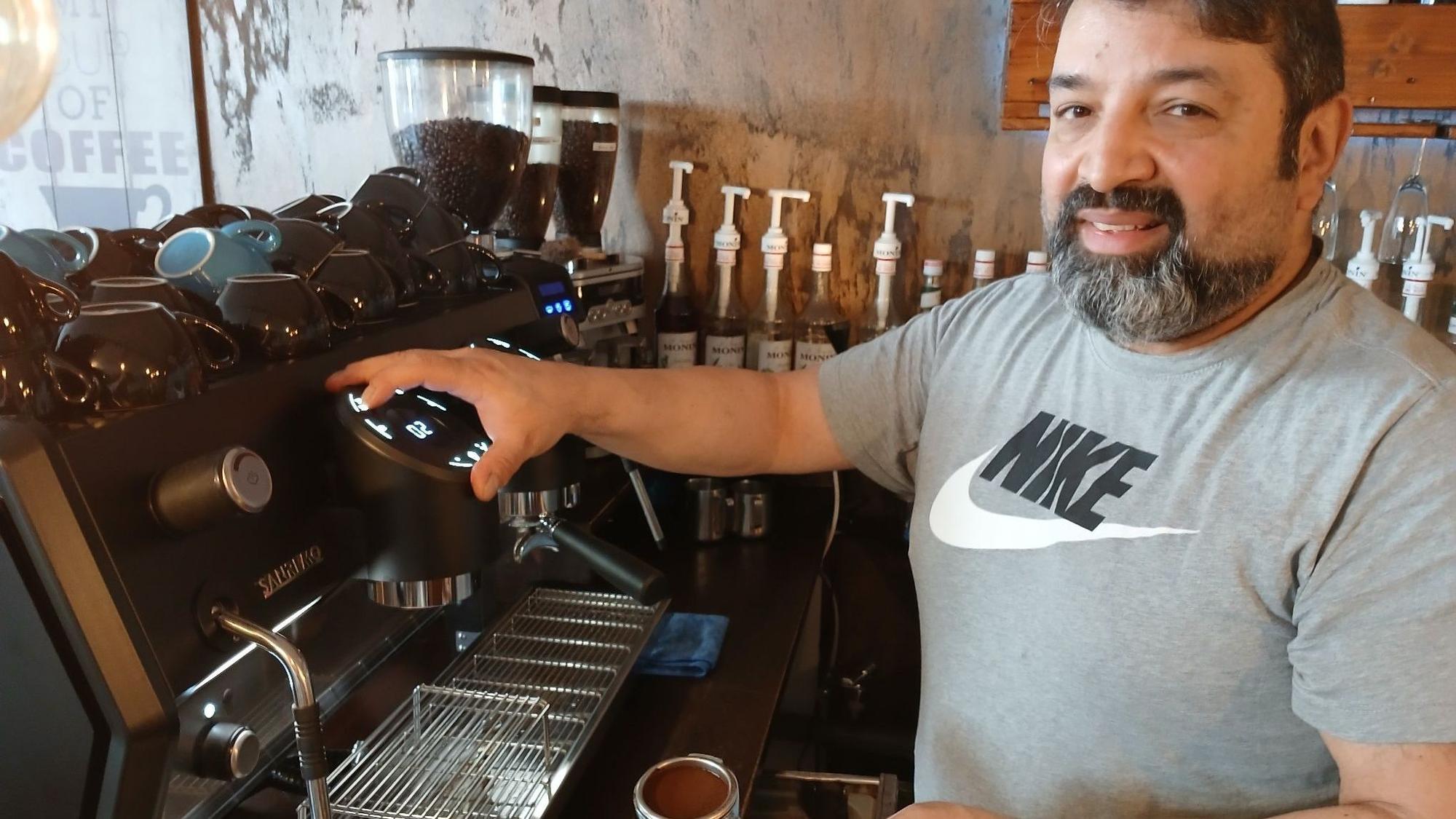 Espressostudio Lais an der Holzgasse in Siegburg, Inhaber Lais Etemadi