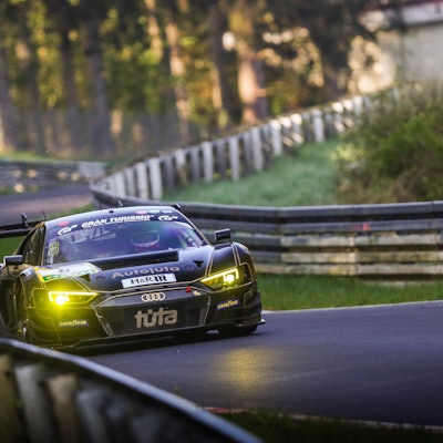 Der Audi von Frank Stippler unterwegs auf dem Nürburgring.