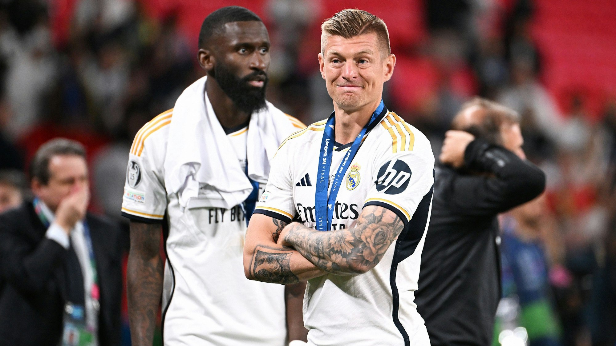 Toni Kroos und Antonio Rüdiger im Trikot von Real Madrid