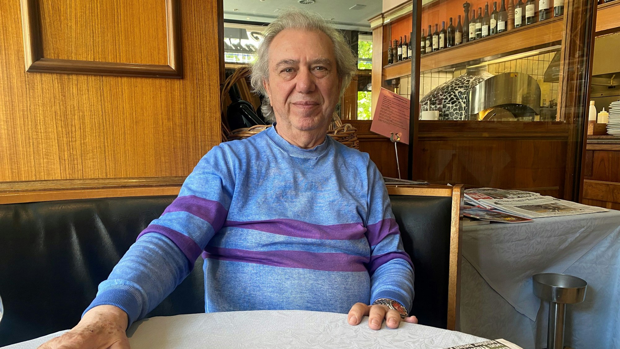 Gastronom Michele Sansone (77) muss das Restaurant auf der Komödienstraße schließen.