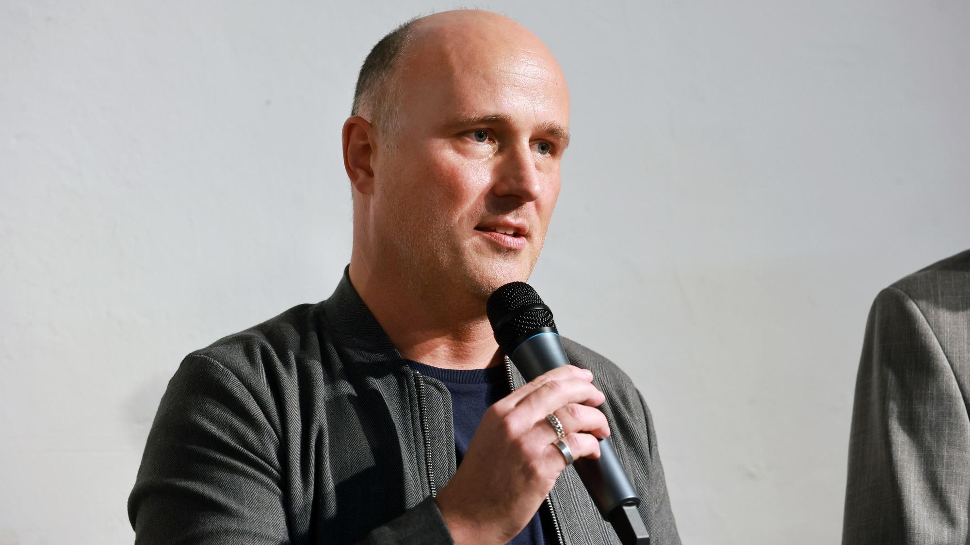 Sven Lehmann bei einer Wahlparty der Grünen.