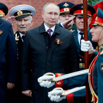 Kremlchef Wladimir Putin bei der Militärparade zum Tag des Sieges in Russland (Archivbild)