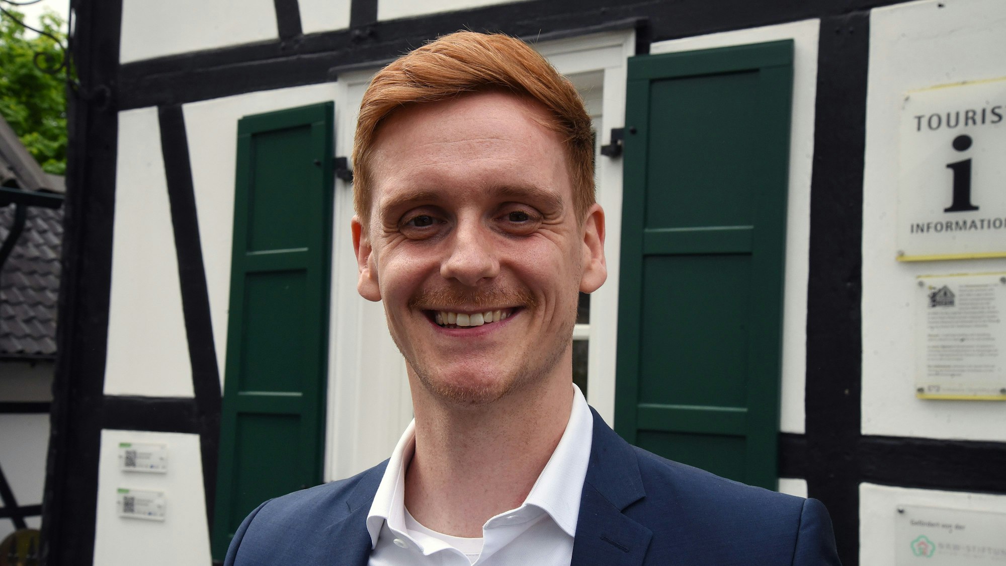 Das Foto zeigt Christian Hannes, den Bürgermeisterkandidaten der SPD in Bergneustadt.