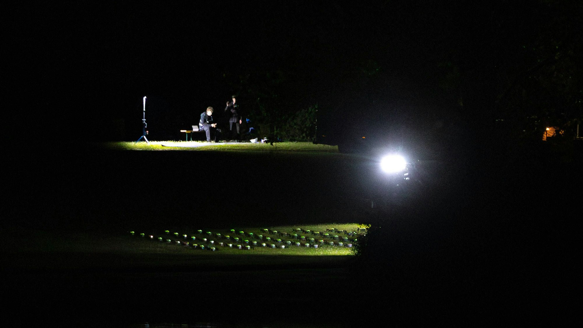 Die Drohnen stehen für die Drohnen-Show als Highlight bei „Rhein in Flammen“ bereit. Das Feuerwerk nahm jedoch eine unerwartete Wendung.