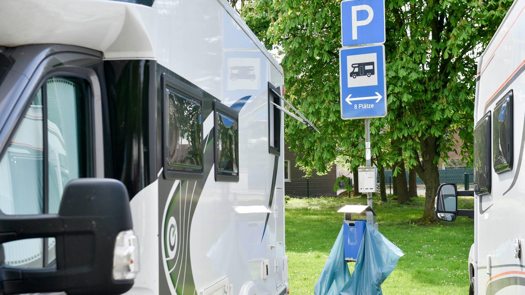 Das Bild zeigt einen Stellplatz für Wohnmobile in Bergheim.