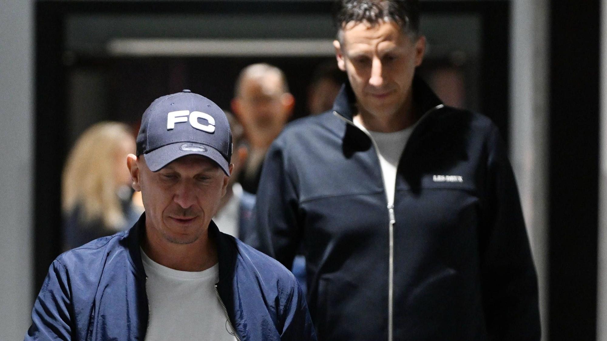 Sportchef Christian Keller und Trainer Gerhard Struber am Samstagabend nach dem Spiel gegen Regensburg.