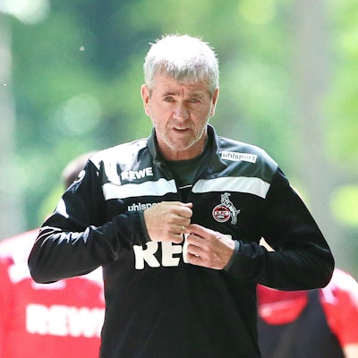 Soll den 1. FC Köln an den verbleibenden beiden Spieltagen in die Bundesliga führen: Friedhelm Funkel.