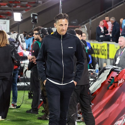 Christian Keller am Samstagabend nach seinem letzten TV-Interview als Geschäftsführer des 1. FC Köln.