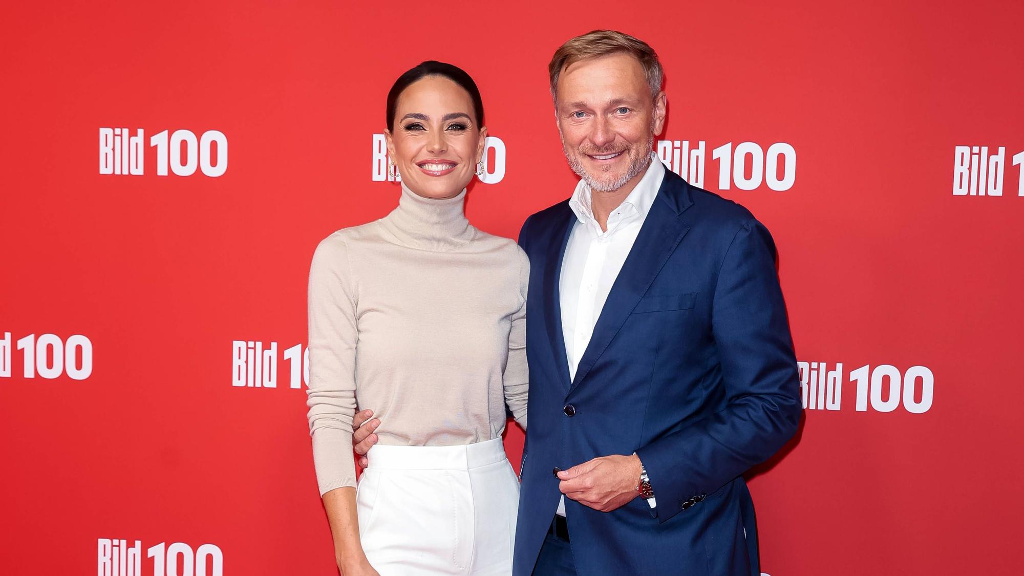 Franca Lehfeldt und Christian Linder auf dem Roten Teppich zu BILD100 am 12.09.2024 im Axel-Springer-Neubau in Berlin.