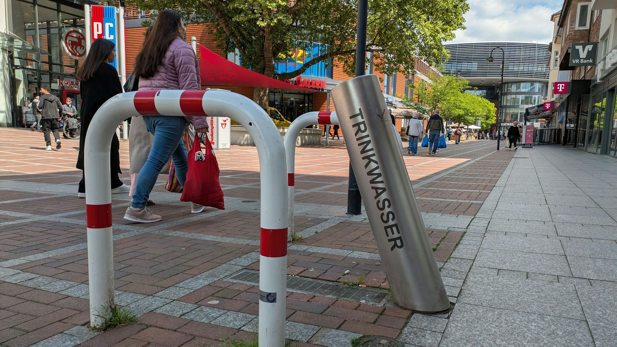 Trinkwasserbrunnen in der Wiesdorfer Fußgängerzone