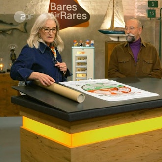Der Fleischer Frank Goligowski (v.r.) mit Horst Lichter und Friederike Werner bei „Bares für Rares“.