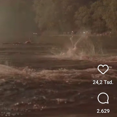 Die Aufnahmen erwecken den Eindruck, als sei man in ein Kriegsgebiet geraten.