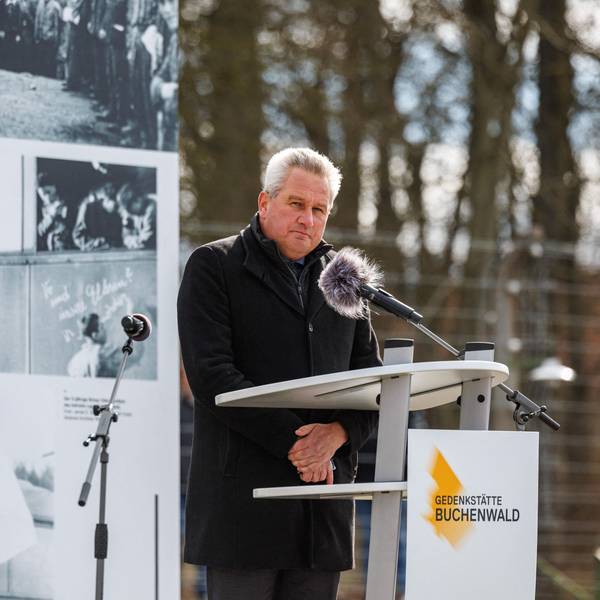 Jens-Christian Wagner, Direktor der Stiftung Gedenkstätten Buchenwald, beim 80. Jahrestag der Befreiung von Buchwenwald im April 2025.