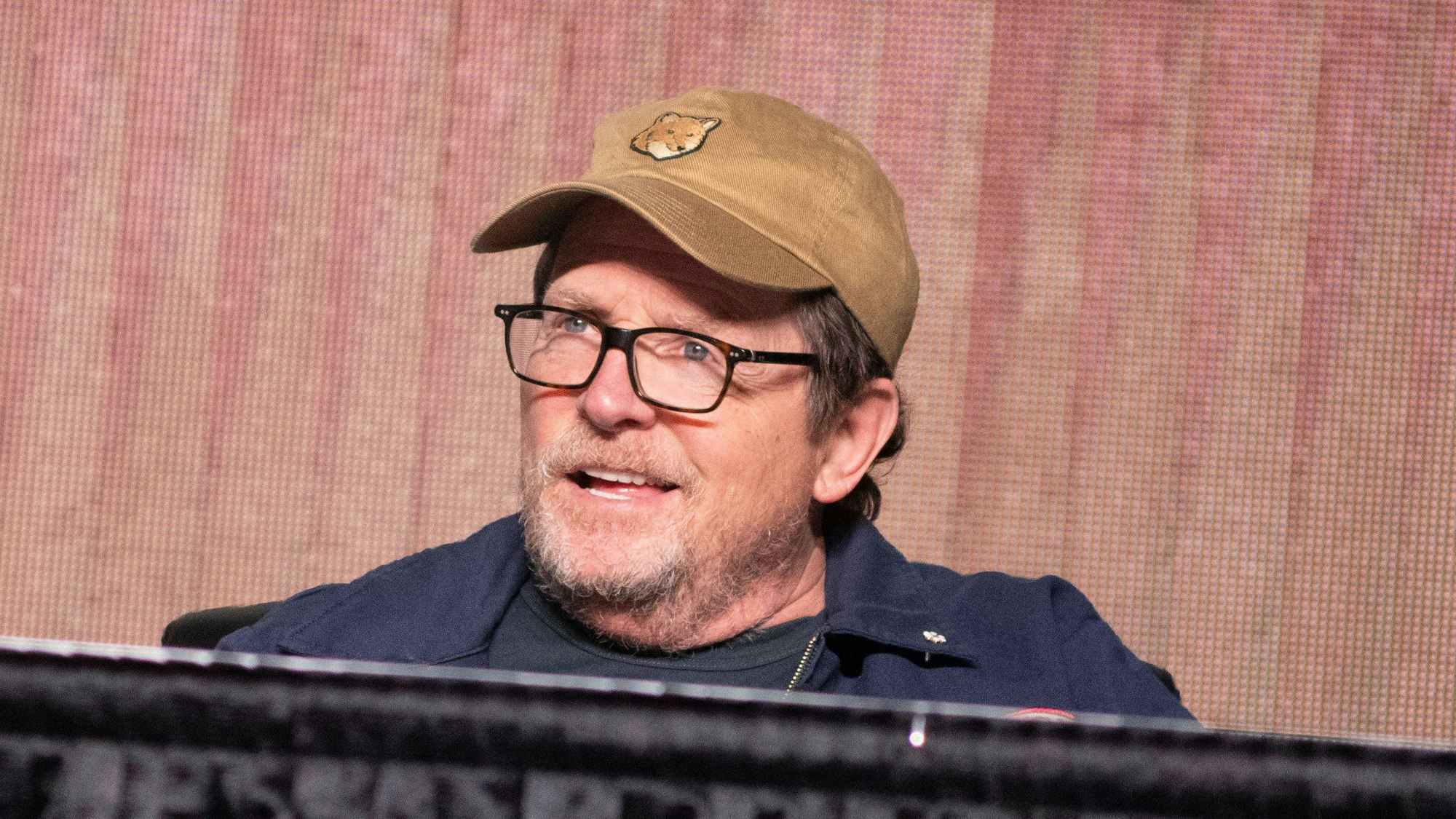 Michael J. Fox feiert beim Calgary Expo in Alberta das 40-jährige Jubiläum von „Zurück in die Zukunft“.