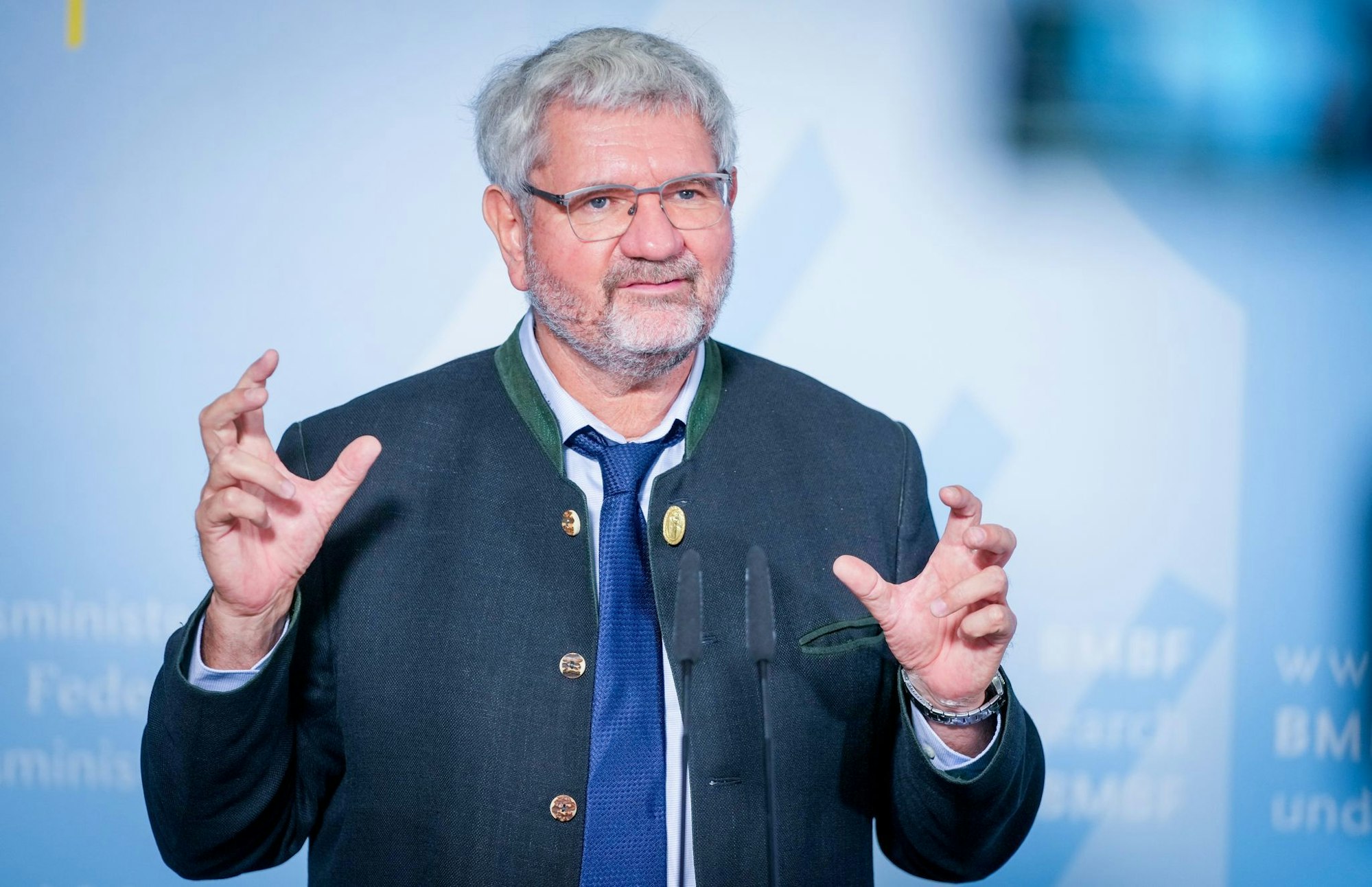 Der Präsident der Alexander von Humboldt-Stiftung, Robert Schlögl, sieht das beste Wissenschaftssystem der Welt bedroht. (Archivbild)