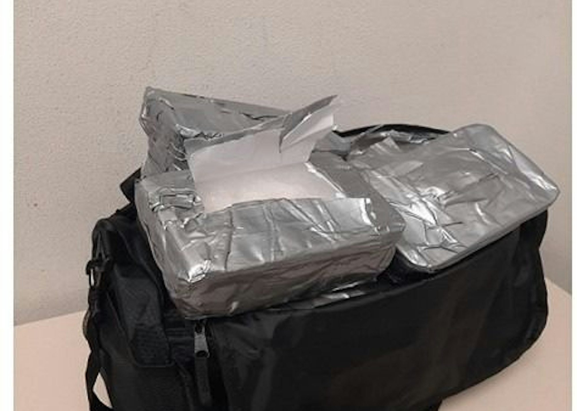 Sichergestellte Drogen: Die Bundespolizei Aachen fand 10 Kilogramm Crystal Meth mit einem Straßenverkehrswert von etwa 200.000 Euro.