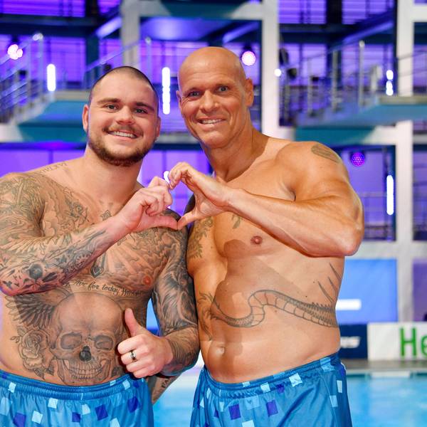 Nico Legat und Thorsten Legat beim Photocall zur Fernsehshow RTL Turmspringen aus der Schwimm- und Sprunghalle im Europasportpark Berlin