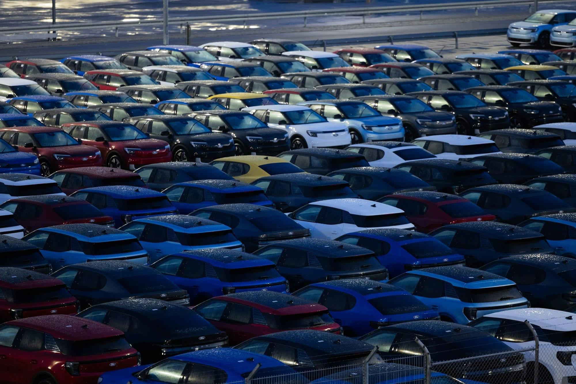 Das Angebot an nigelnagelneuen Ford-Elektroautos ist groß, doch die Nachfrage ist klein.