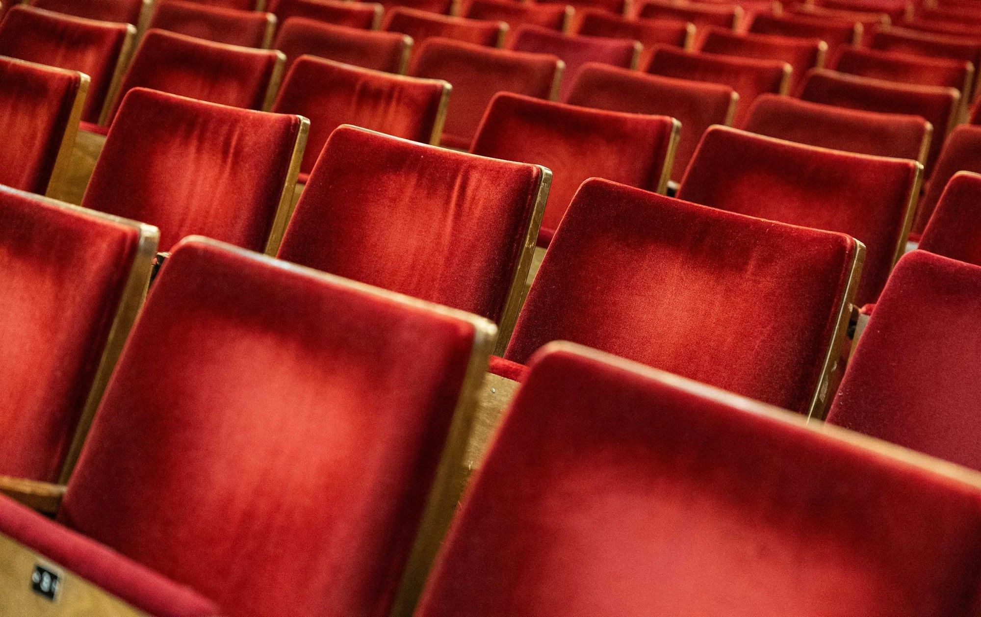 Der Deutsche Bühnenverein und Gewerkschaften haben Arbeitszeit und Planbarkeit von Bühnenbeschäftigten neu geregelt. (Symbolbild)