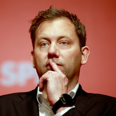 Lars Klingbeil, Vizekanzler, Bundesfinanzminister und Bundesvorsitzender der SPD, kommt am Samstag zum Landesparteitag der NRW-Sozialdemokraten nach Duisburg.