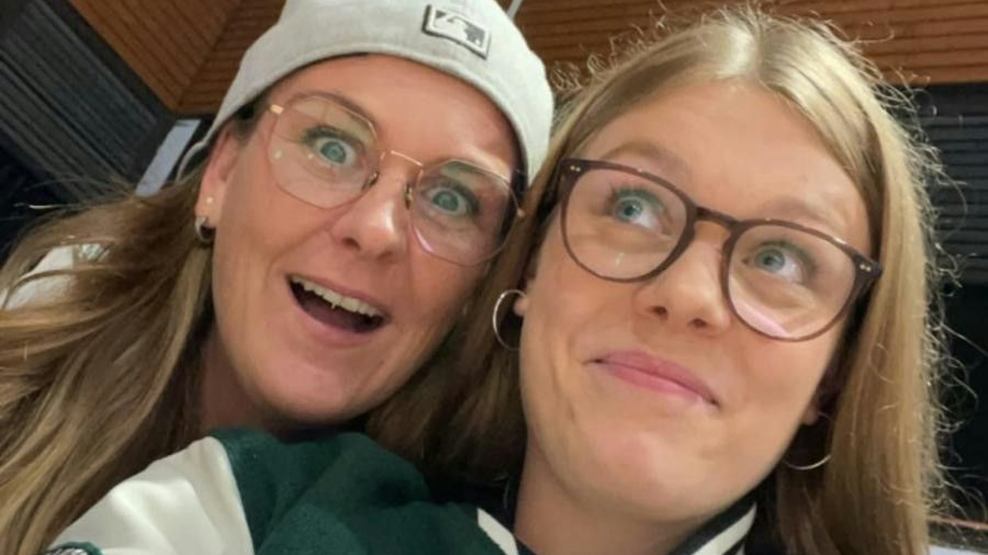 Eishockeyspielerin Melanie Wintgen und ihre Tochter Zoe Wintgen