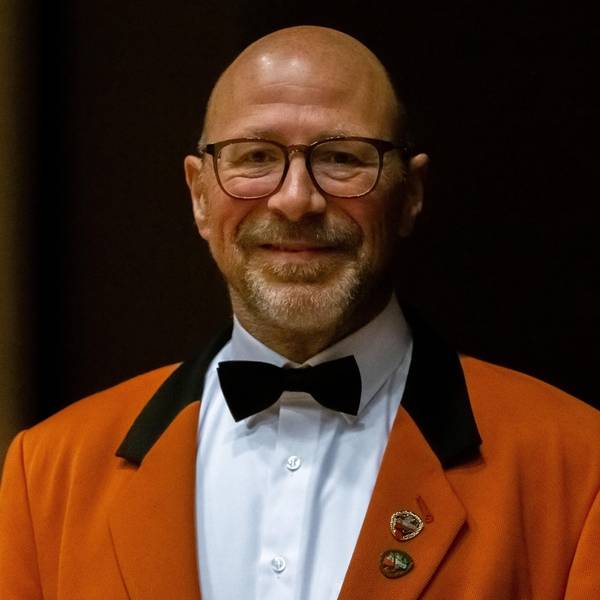 Rolf Faymonville (im Porträt) leitet den Musikverein Frielingsdorf.