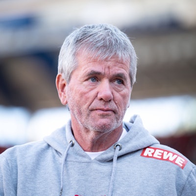 Friedhelm Funkel sagte seiner Mannschaft vor dem Spiel in Nürnberg, dass er sich in der Kürze der Zeit noch nie so wohl bei einer Mannschaft gefühlt habe. Gegen den 1. FC Kaiserslautern will der FC-Trainer nun den Kölner Aufstieg schaffen.