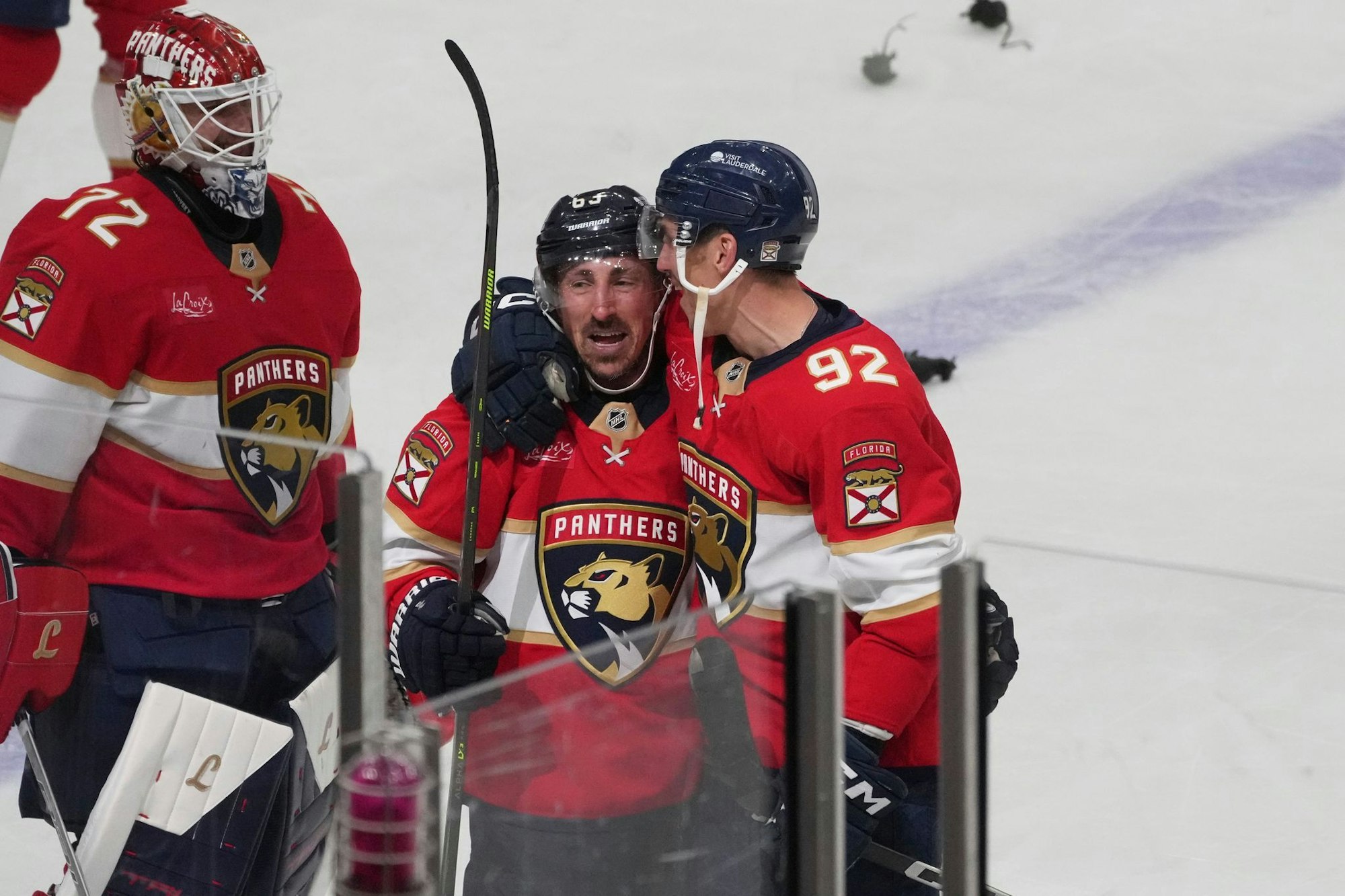 Brad Marchand (Mitte) erzielte für die Florida Panthers den Siegtreffer in der Overtime gegen die Toronto Maple Leafs.