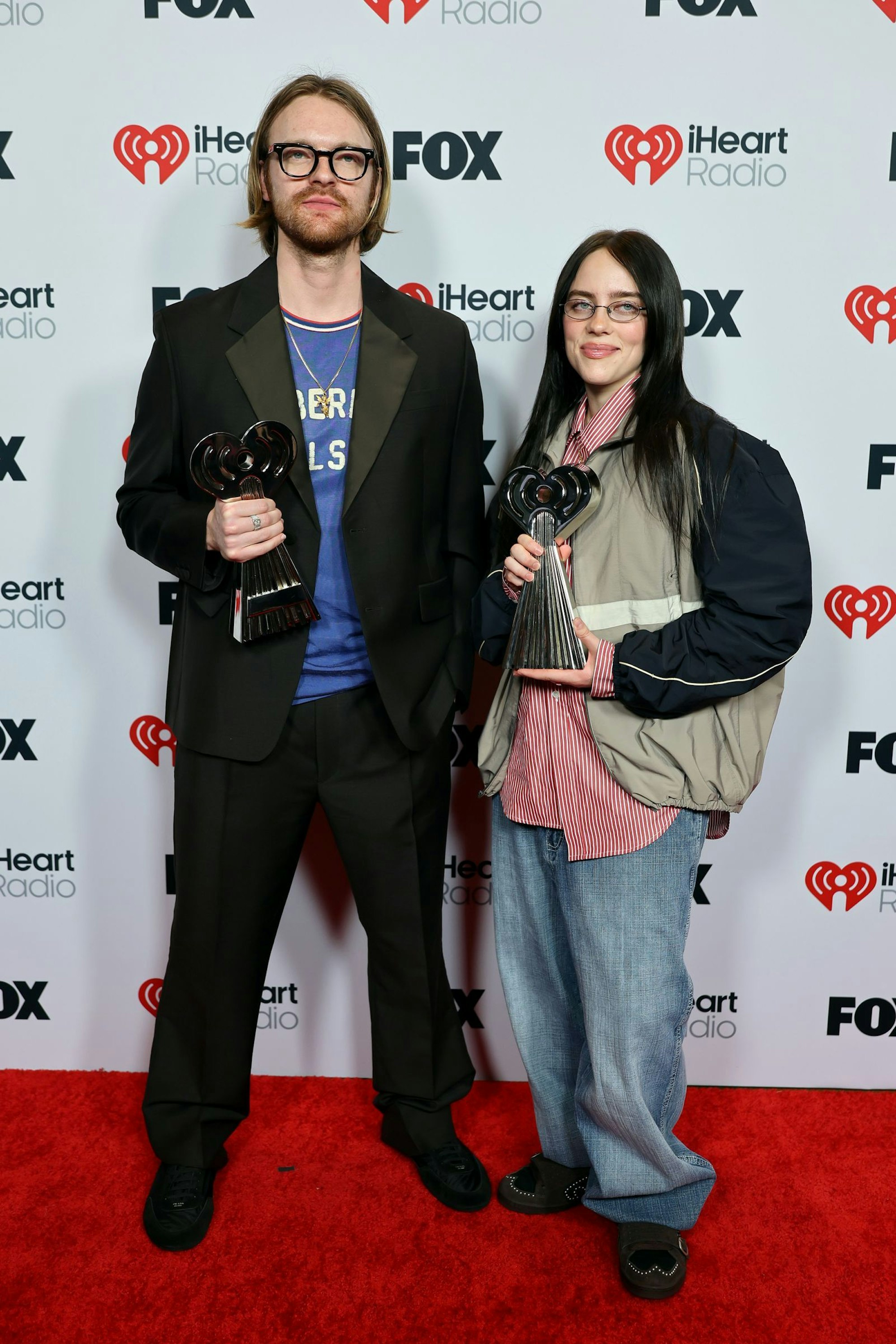 Finneas O'Connell ist nicht nur Billies Bruder und engster Vertrauter, sondern auch ihr musikalischer Partner. Gemeinsam kreieren sie Hits und feiern weltweit Erfolge. (Bild: 2025 Getty Images/Frazer Harrison)