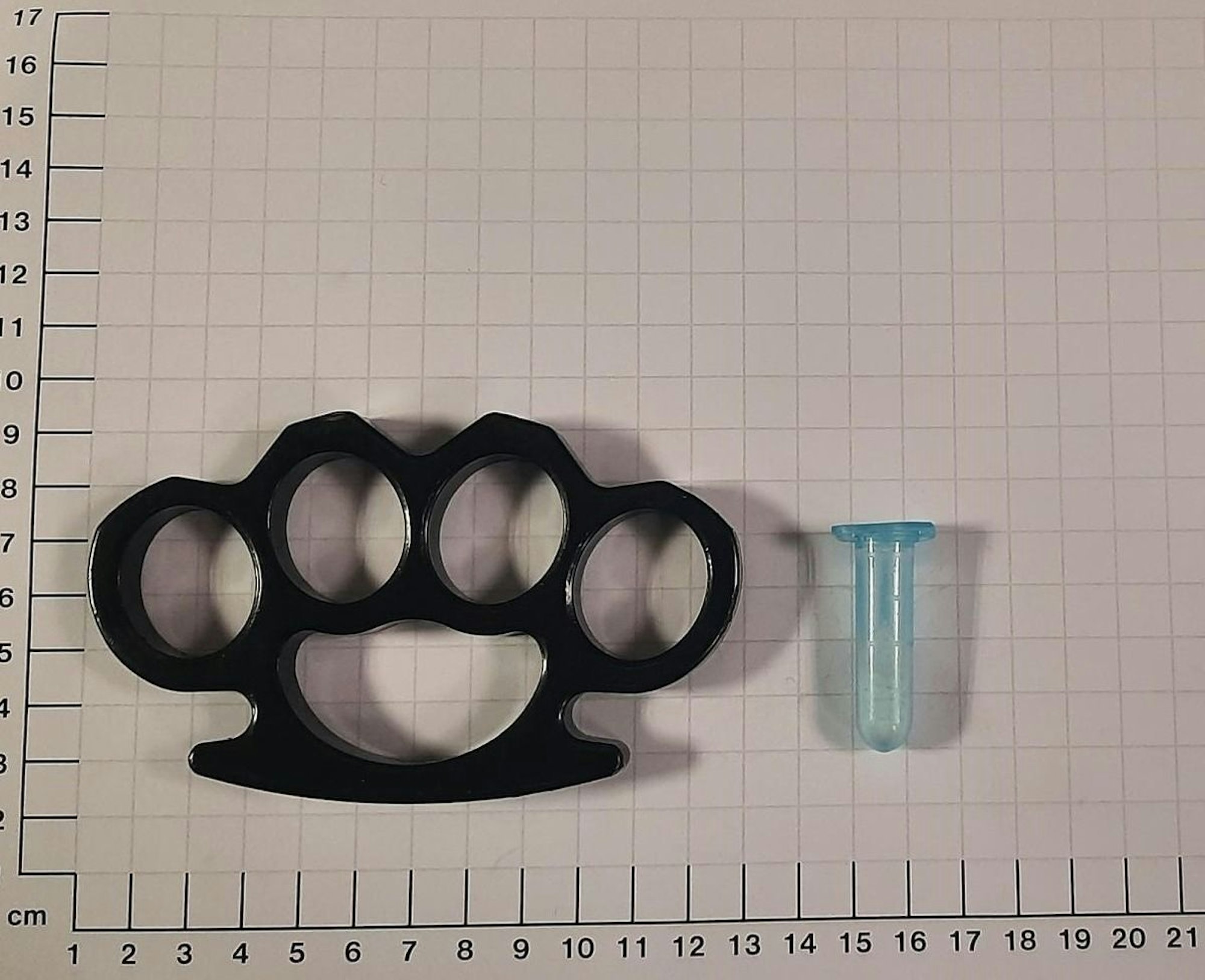 Ein Schlagring und eine geringe Menge Kokain wurden bei einem 28-jährigen Polen im Dortmunder Hauptbahnhof sichergestellt