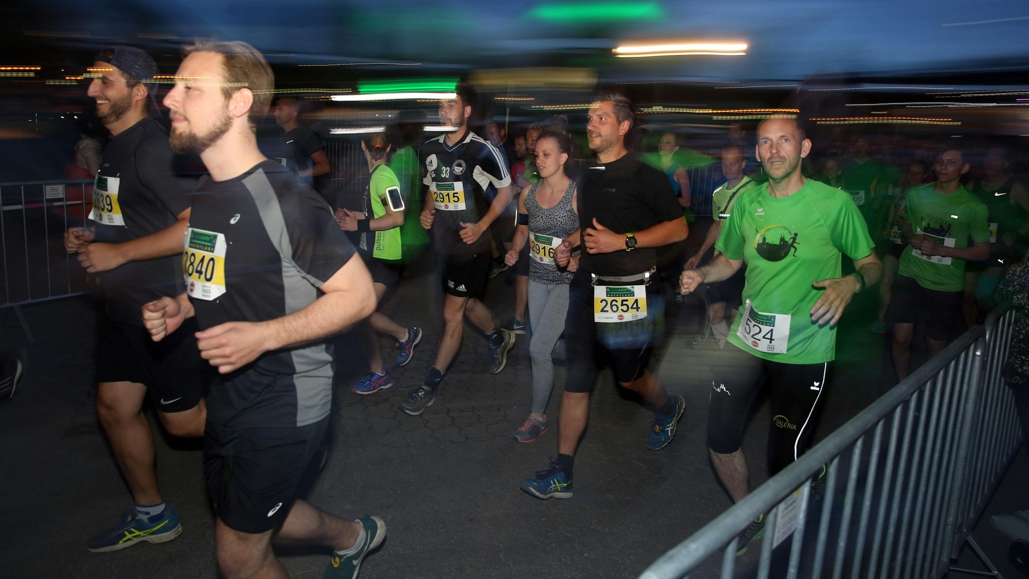 ASV-Nachtlauf am Tanzbrunnen
