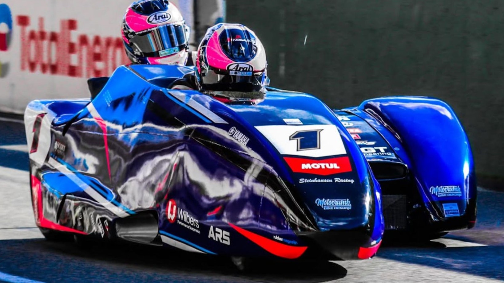 Nahaufnahme eines Seitenwagen-Gespanns