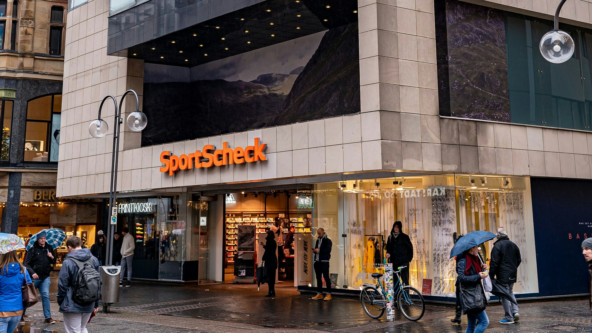 SportScheck veranstaltet dieses Jahr den SportScheck Run durch Köln. (Symbolbild)