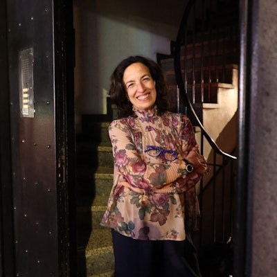 Filippa Padiglia und Ehemann Carlo Padiglia führen das Restraunt Etrusca an der Zülpicher Straße. Das Restaurant gibt es seit 1979. Die Straße hat mehrere Wandel durchlebt, erinnert sich die 63-Jährige Gastgeberin.