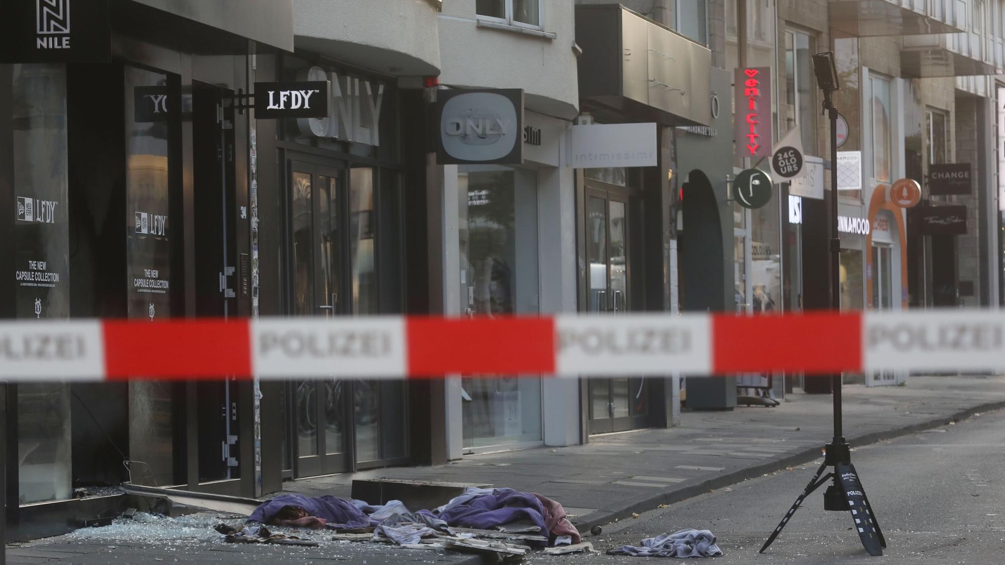 Nach dem Raub von 350 Kilogramm Cannabis kam es zu einem Drogenkrieg mit Sprengstoffanschlägen, Mordversuchen und Geiselnahmen in Köln und anderen Städten in NRW. (Archivbild)
