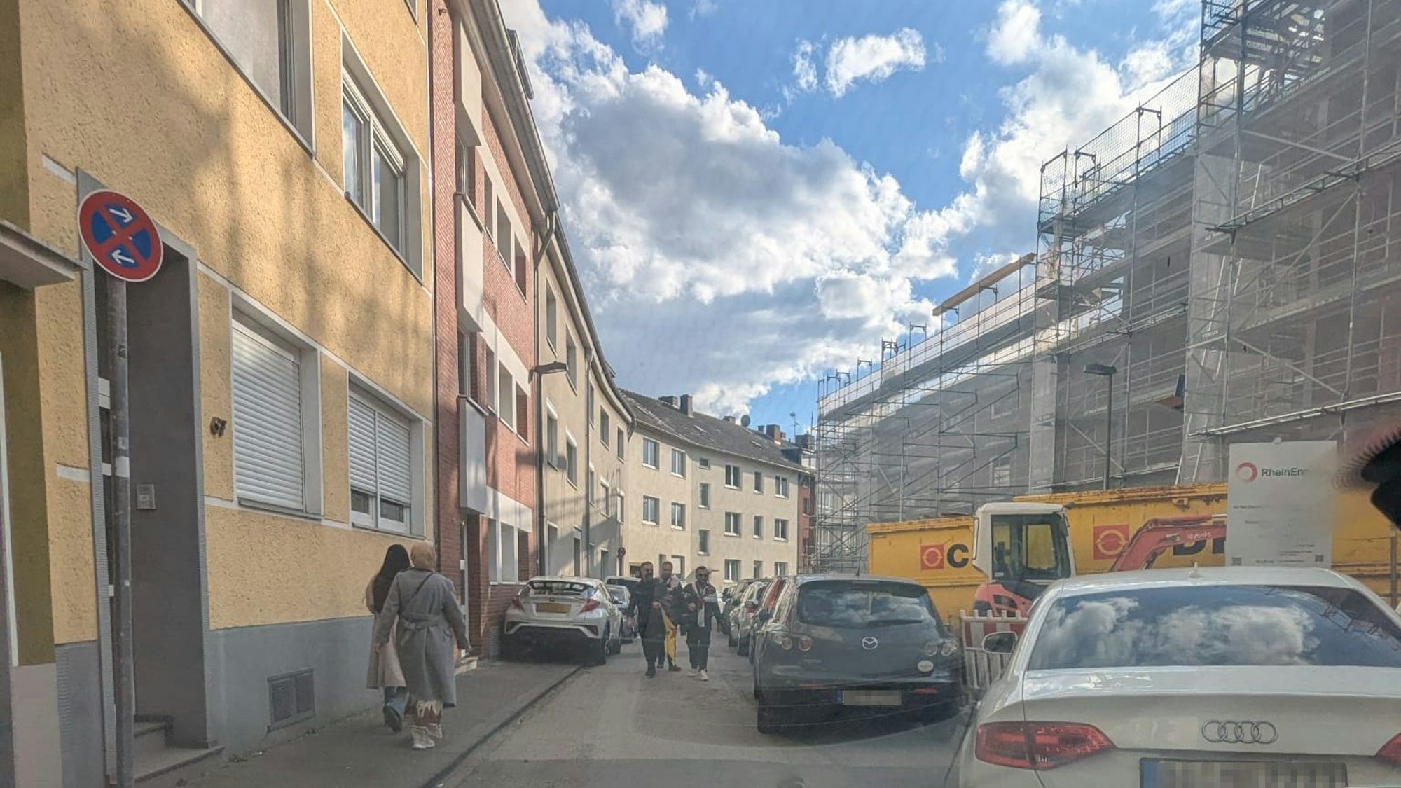 Am 22. März war Deutz zugeparkt, die Stadt verteilte mehr als 900 Knöllchen.