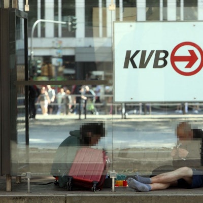 Kann das Zürcher Modell die Situation in den offenen Kölner Drogenszenen wie auf dem Neumarkt verbessern? (Symbolbild).