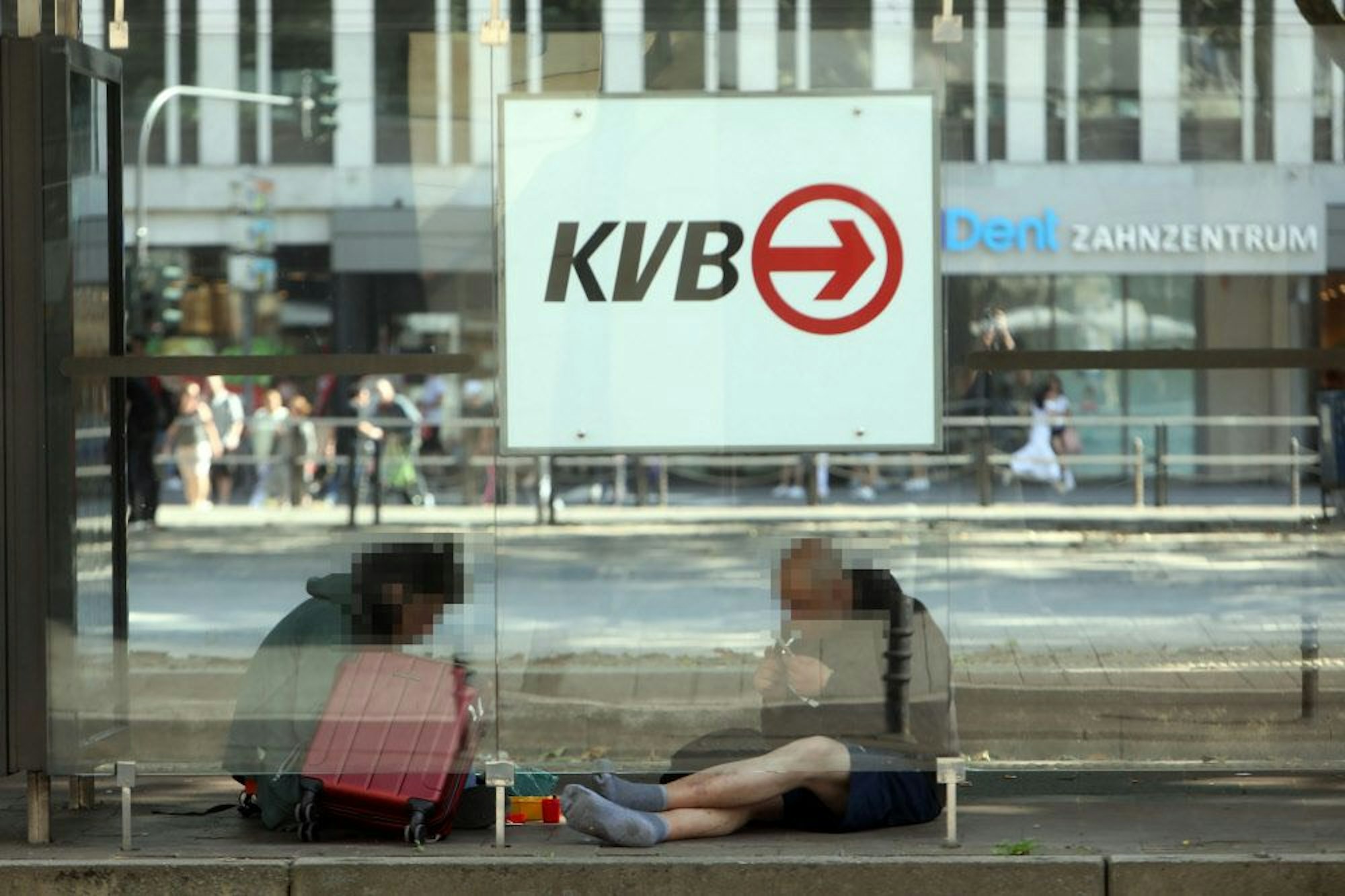Die Grünen sprechen sich für mehr soziale Unterstützungsangebote und gegen Verdrängungspolitik im Kampf gegen die Verwahrlosung auf den zentralen Plätzen der Stadt wie dem Neumarkt aus (Symbolbild).