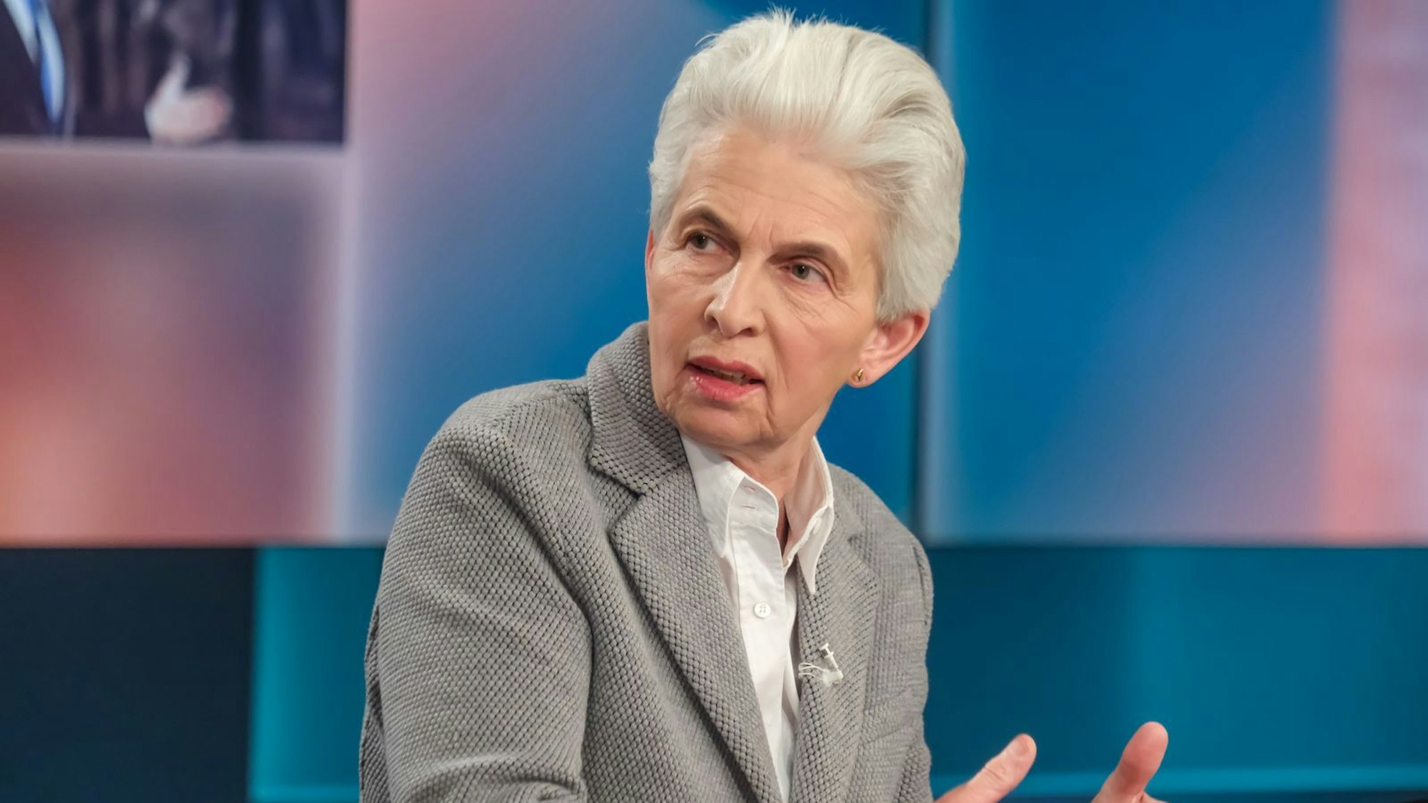 FDP-Politikerin Marie-Agnes Strack-Zimmermann lobte in der Sendung „Hart aber fair“ die Entscheidung Wolodymyr Selenskyjs, sich in Istanbul mit Wladimir Putin zu treffen. (Bild: WDR/Oliver Ziebe)