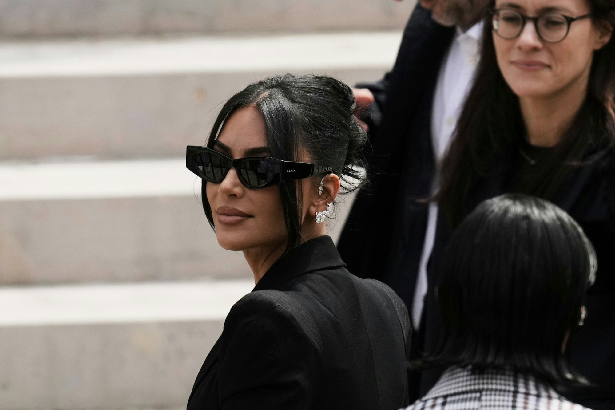 Kardashian blieb bei dem Überfall körperlich unversehrt, erlitt aber einen Schock.